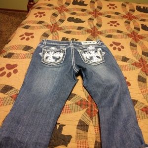 Size 9 Capri jeans.
